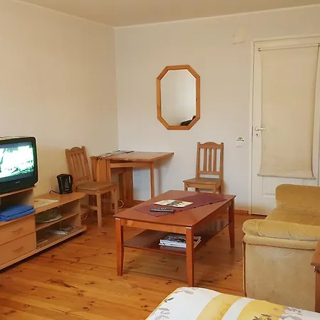 Hostel Muuli Ranna Παρνού